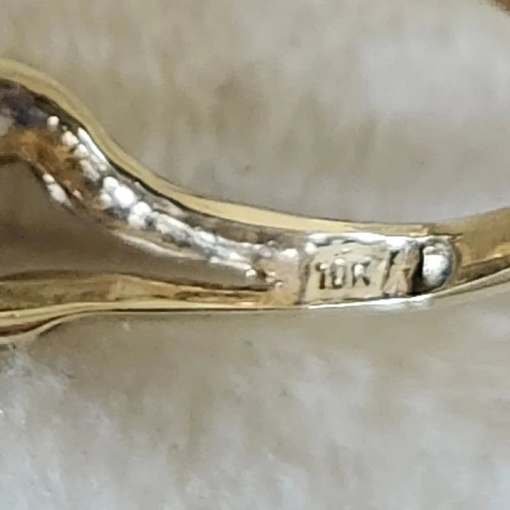 10K Gold Diamond Ring Size 10
